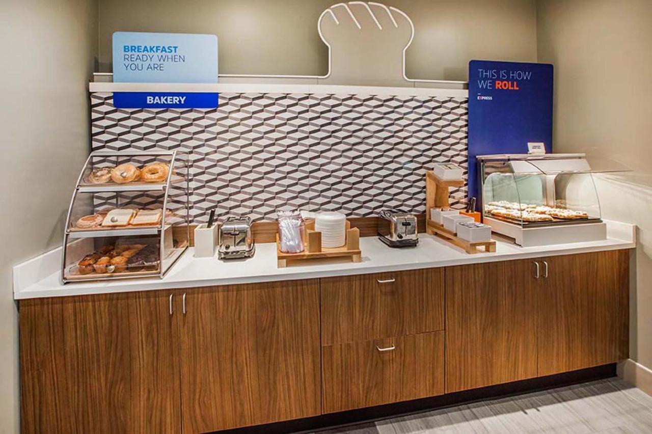 Holiday Inn Express Hotel & Suites Columbia-Fort Jackson By Ihg Luaran gambar
